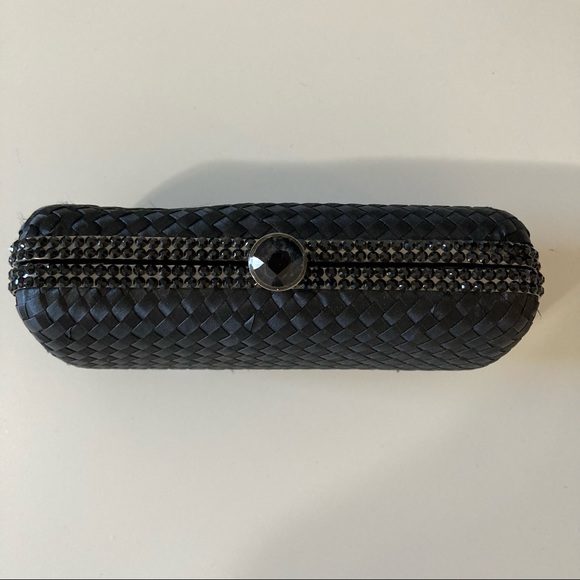 Intricate embellished clutch - Picture 11 of 13